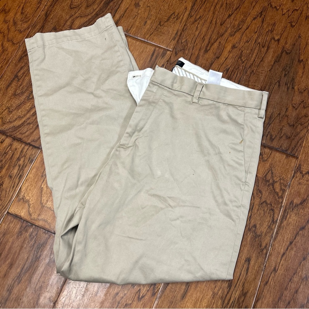 Banana Republic Emerson straight‎ fit Khaki Chinos